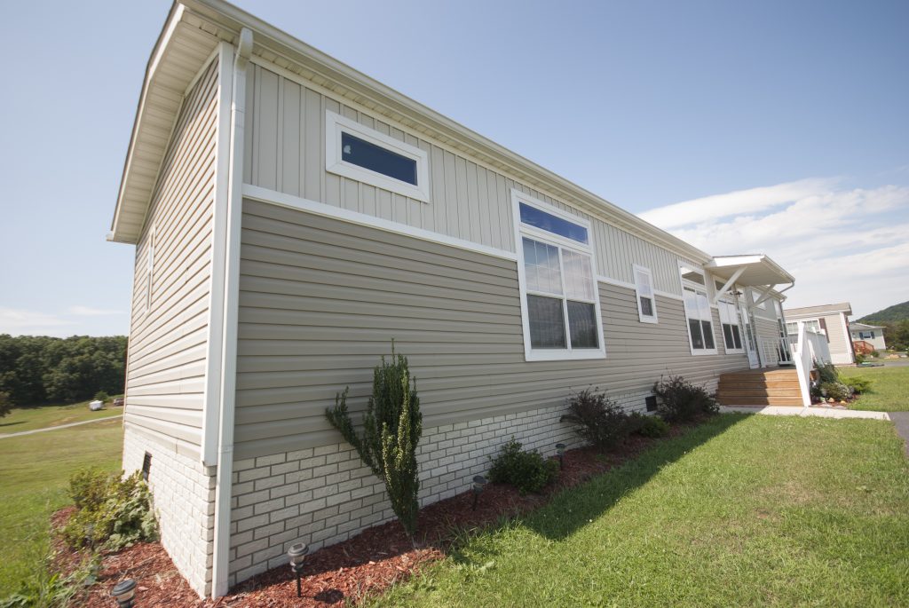 Mobile Homes vs Manufactured Homes Augusta Woods Mobile Homes in