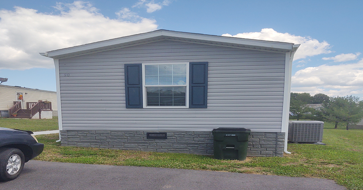 Homes Augusta Woods Mobile Homes in Staunton VAAugusta Woods